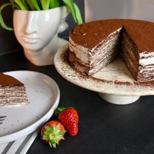 Luftig-leichte Tiramisu-Crêpes-Torte zum Selbermachen